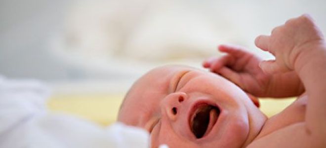 Помощь крохе при гнойной ангине