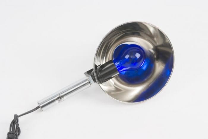 Синяя лампа для лечения катарального отита